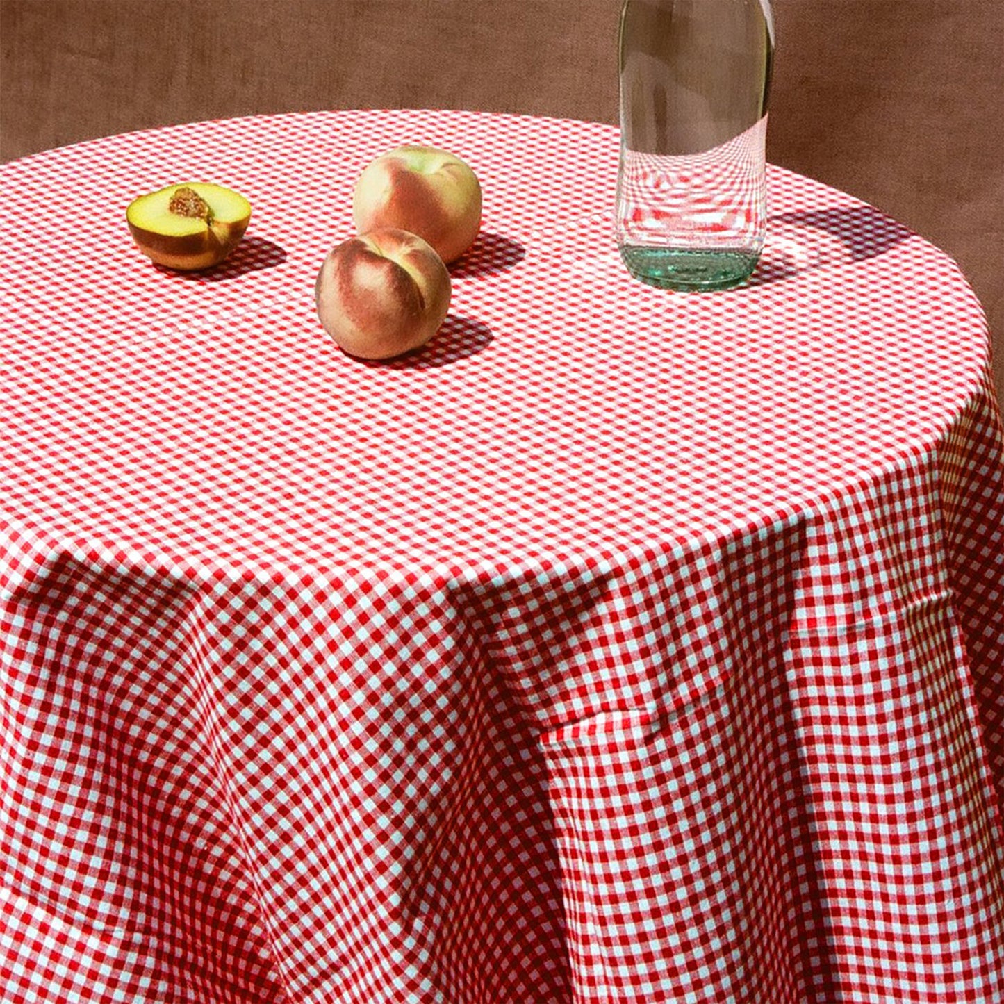 textile, tablecloth, table, cotton tablecloth, checkered tablecloth, kitchen linens, kithchen textile